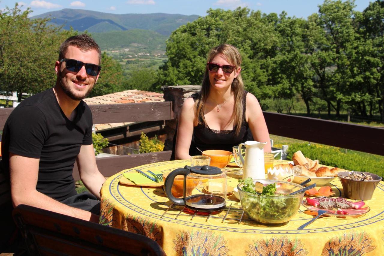 Domaine Insolite Du Petit Moras Chomérac Buitenkant foto